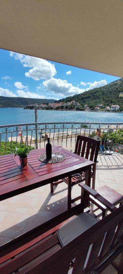 Apartman Mila Marina Extérieur photo